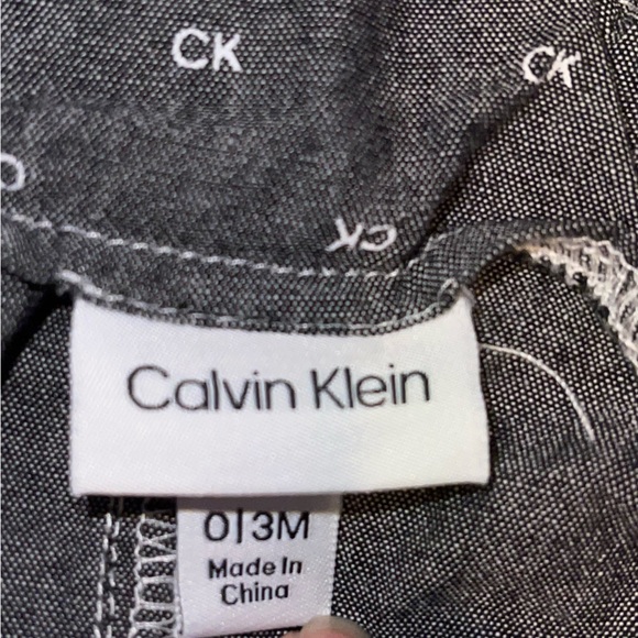 Calvin Klein baby coverall set - Picture 8 of 9